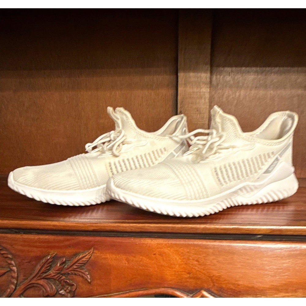 MNK White Lace Up Low Top Athletic Sneakers Mens 10 Casual Activewear Shoes